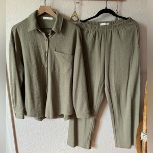 Oak+Fort leisure set